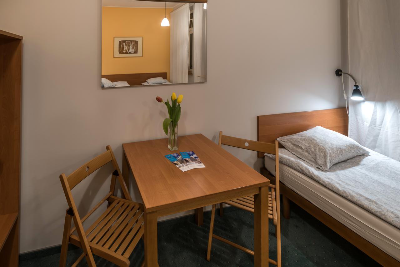 Hill Inn Πόζναν Εξωτερικό φωτογραφία