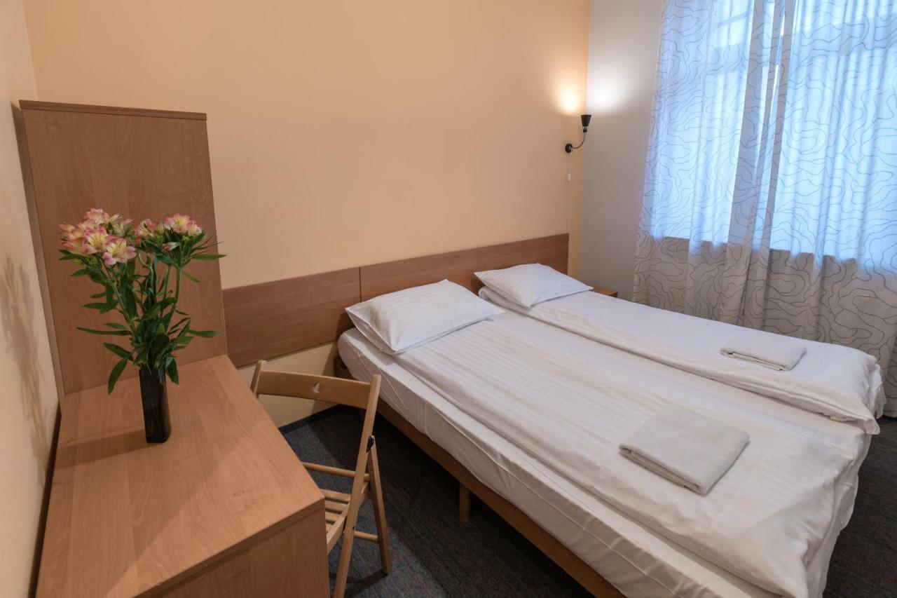 Hill Inn Πόζναν Εξωτερικό φωτογραφία
