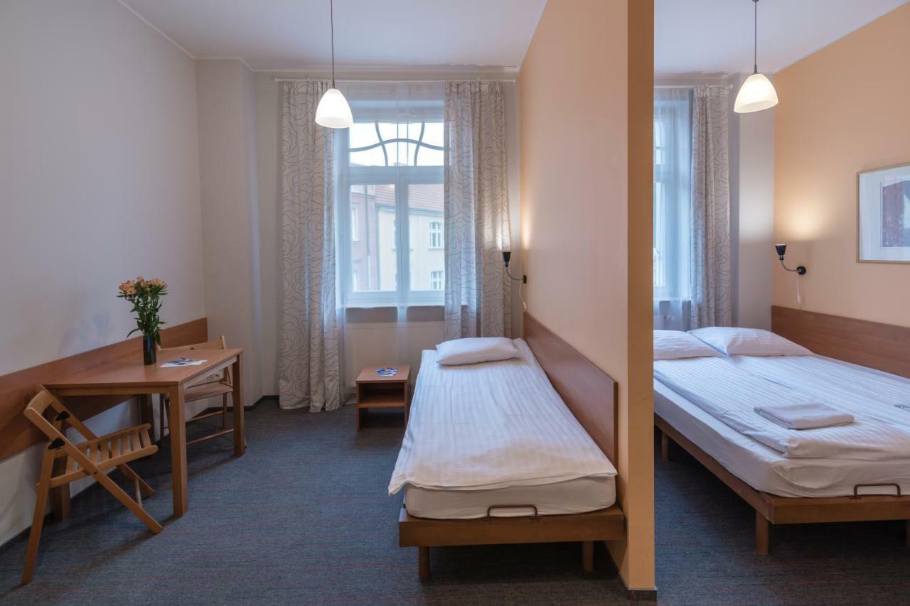 Hill Inn Πόζναν Εξωτερικό φωτογραφία